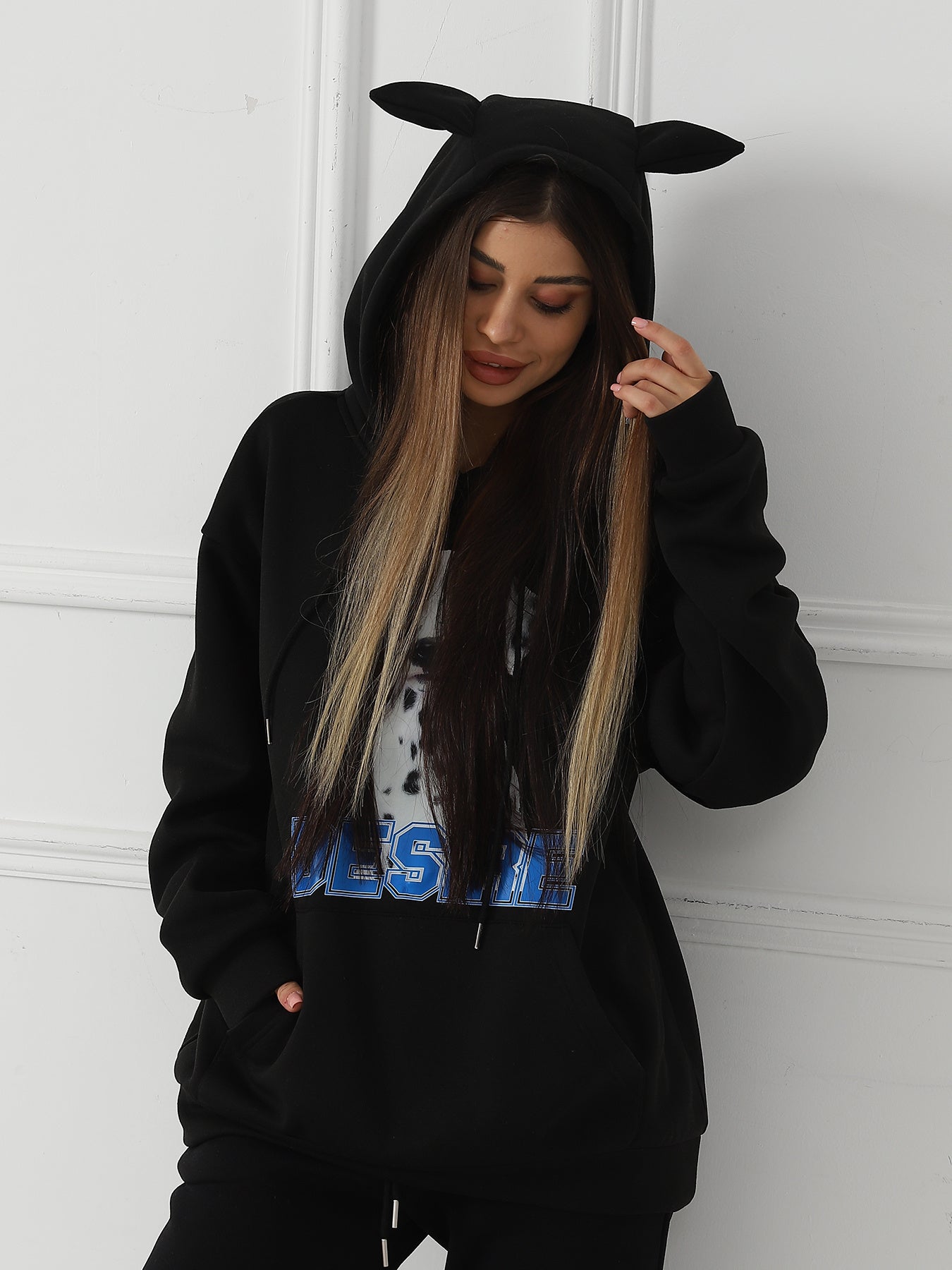 Women's Fashionable Sweatshirt