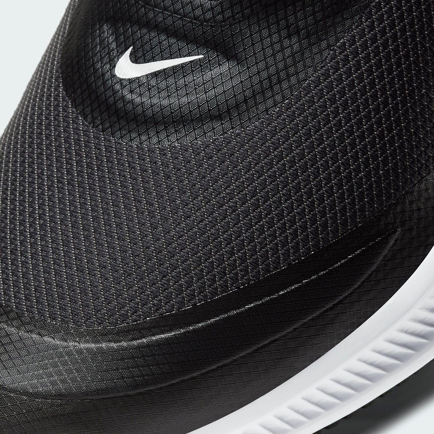 Nike Training Shoes (Black/Dark Smoke Grey/White/Metallic Silver 001) UK7 (EU41), Black Dark Smoke Grey White Metallic Silver, 8